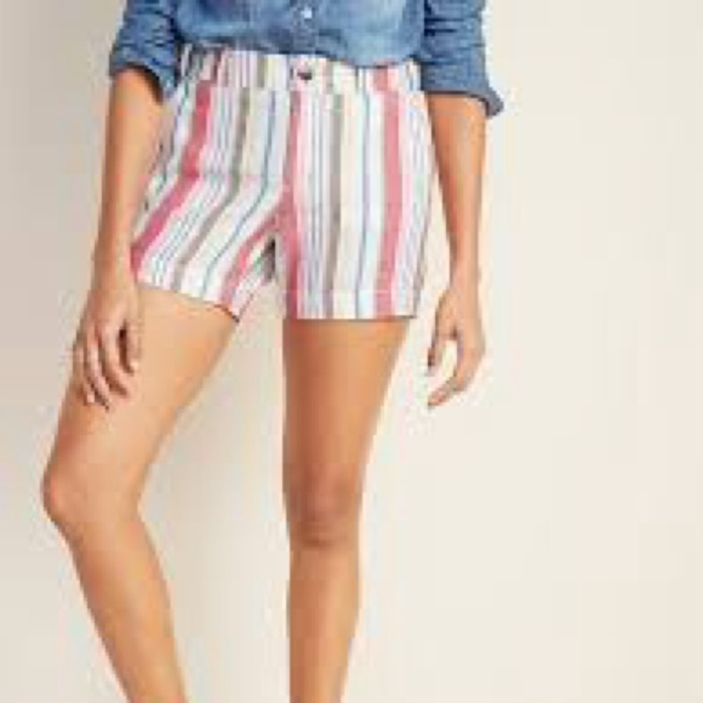 Old Navy Everyday Striped Shorts